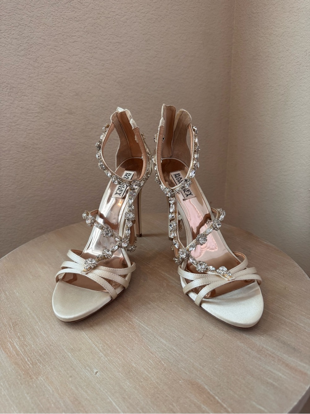 Badgley Mischka Thelma Ivory Satin Crystal Embellished Sandal - Size 9.5 - NIB
